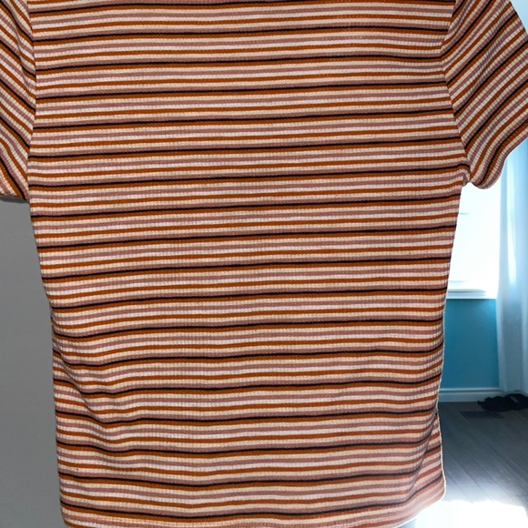 Cute garage top - Picture 2 of 3